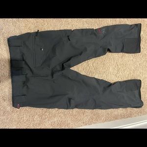 Oakley small fitted mens snowboard pants